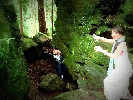 amanoiwato-open.jpg