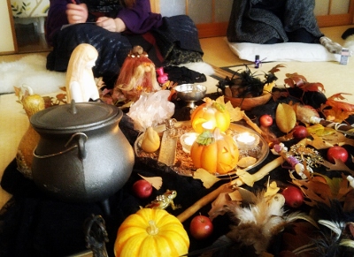 samhain_alter.jpg
